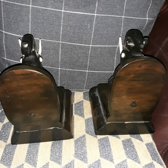 Wooden elephant bookends - Picture 2 of 6